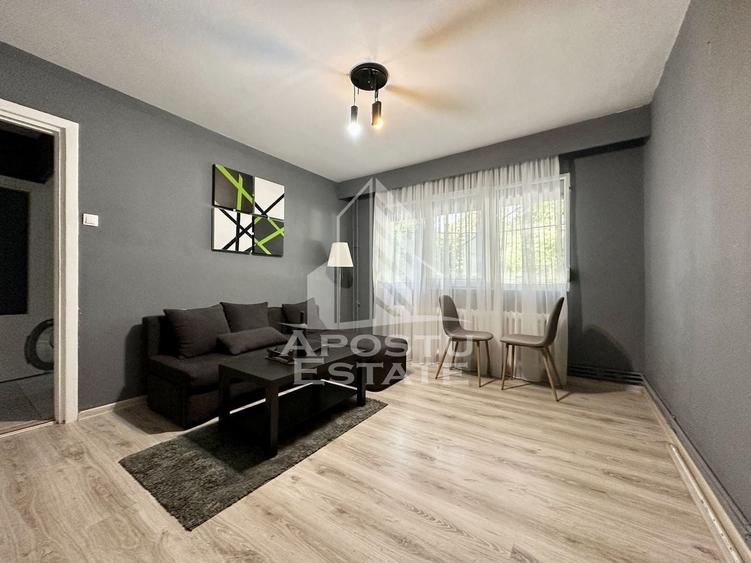 Apartament cu 2 camere semidecomandat, mobilat în Punctele Cardinale
