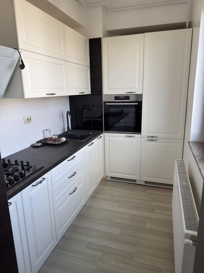 Apartament cu 3 camere în Central