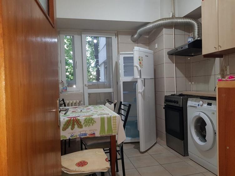 Titulesu, scoala 3, 3 camere decomandat, 80 MP,Loc parcare, etaj 1, 550 euro - 3