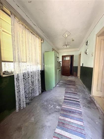 Casă cu 5 camere cu Teren 1788 Mp în Căpâlna
