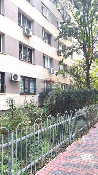 Apartament cu 2 camere decomandat în Titan
