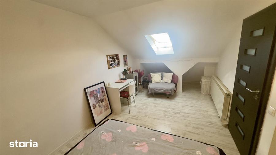 Apartament cu 3 camere în Est