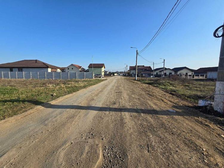 Teren de 450 mp, în Exterior Vest