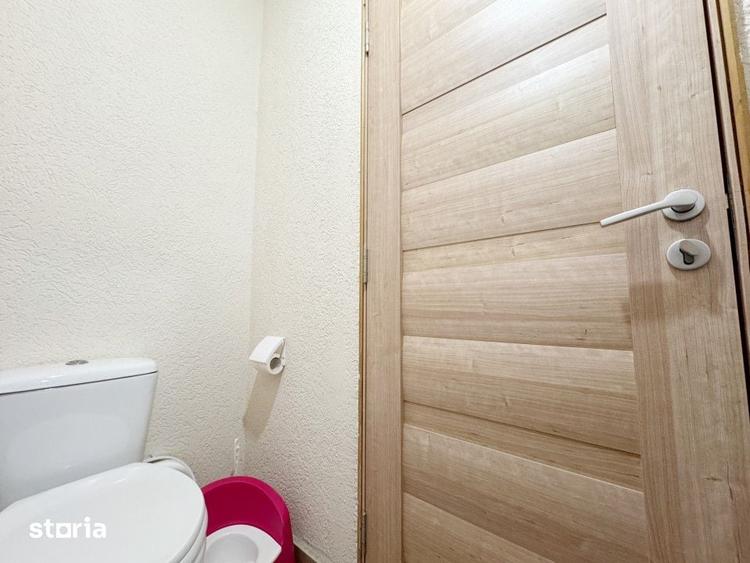 Casă cu 5 camere cu Teren 504 Mp în Sânmihaiu Român