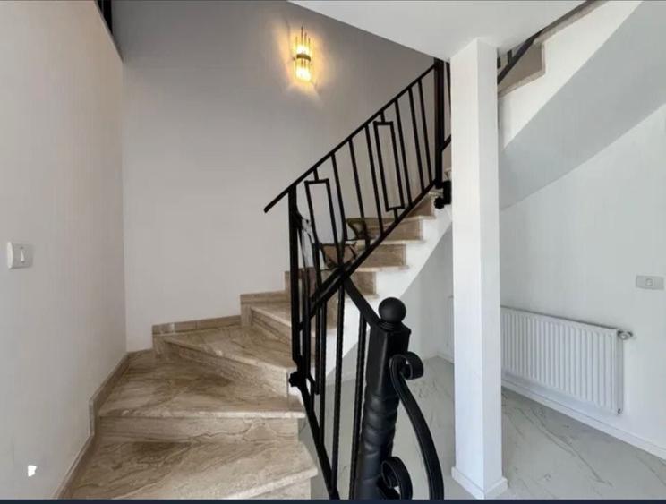 Casă cu 3 camere în Exterior Vest