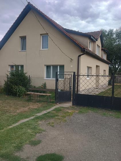 Casă cu 4 camere în Jebel