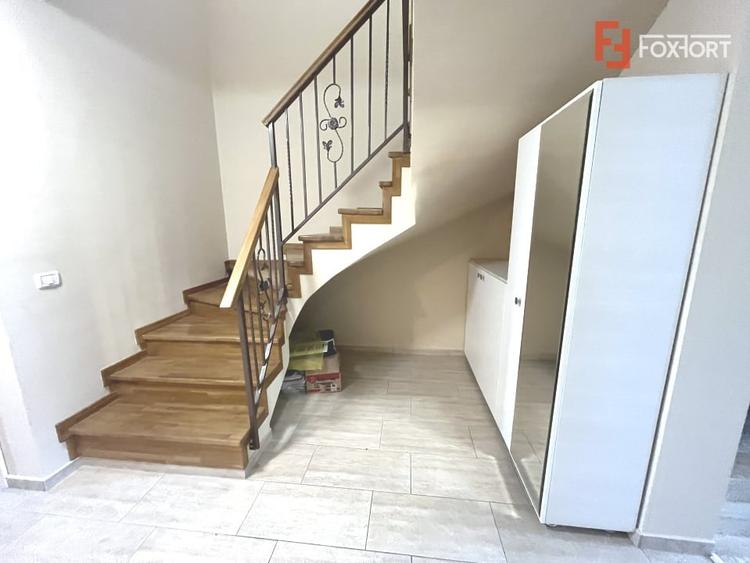 Duplex cu 4 camere cu Canalizare în Moșnița Nouă