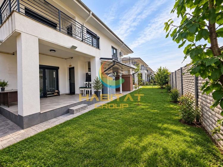 Duplex cu 4 camere cu Canalizare în Central