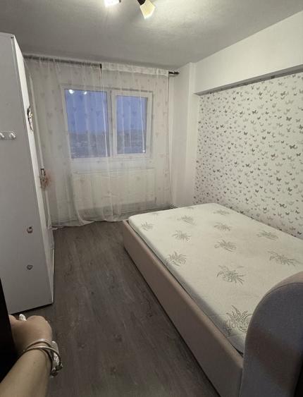 Apartament cu 3 camere decomandat în Nord