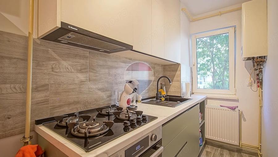 Apartament cu 2 camere semidecomandat în Florilor