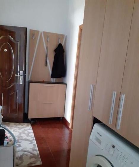Apartament cu 2 camere semidecomandat, mobilat în Km 4-5