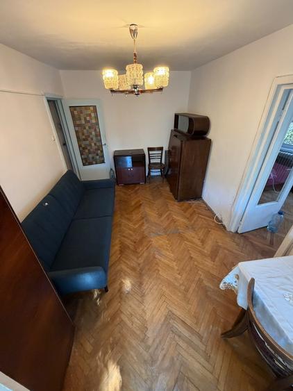 Apartament cu 3 camere nedecomandat în Complex Studențesc