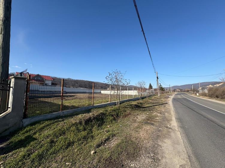 Teren intravilan de 1000 mp, în Periferie