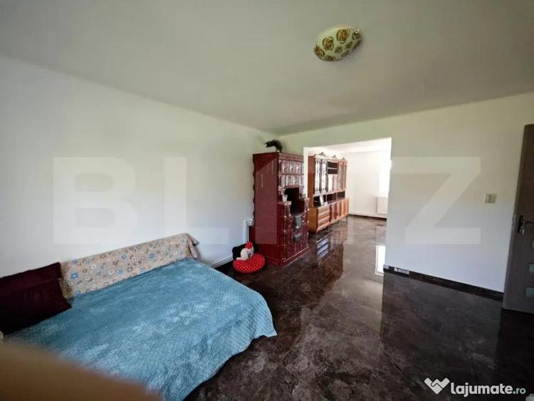 Casă cu 4 camere cu Teren 500 Mp în Central