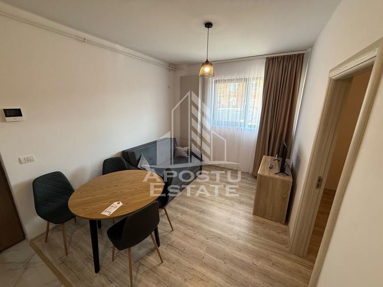 Apartament cu 2 camere semidecomandat, mobilat în Giroc