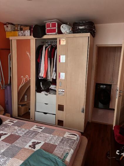 Apartament cu 3 camere semidecomandat în Nord
