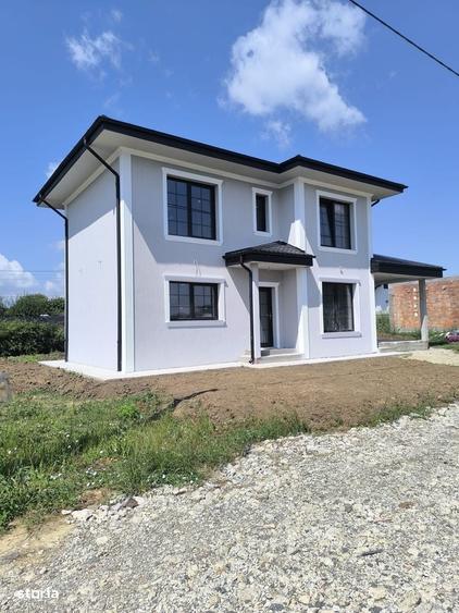 Casă cu 4 camere cu Teren 375 Mp în Valea Ursului