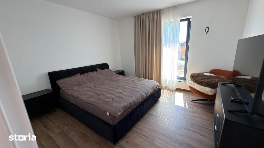 Casă cu 4 camere cu Teren 650 Mp în Cristian