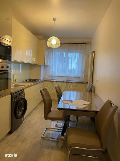 Apartament cu 3 camere decomandat, mobilat în 9 Mai