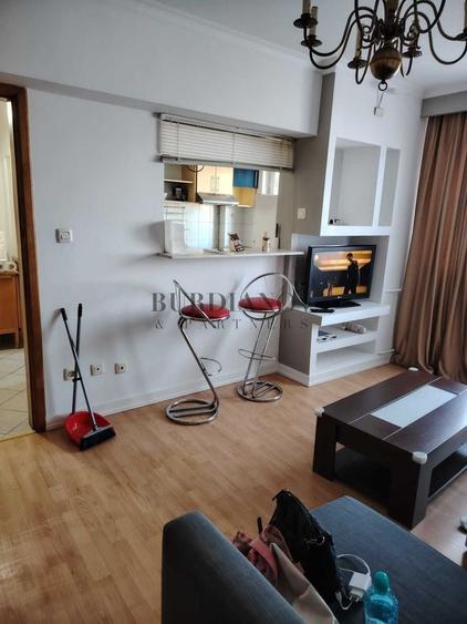 Apartament cu 2 camere semidecomandat în Crângași