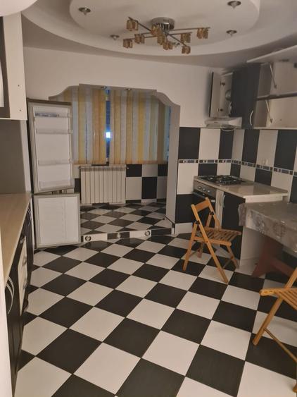 Apartament cu 2 camere decomandat în Exterior Vest