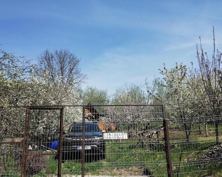Teren de 1400 mp, în Gârbova