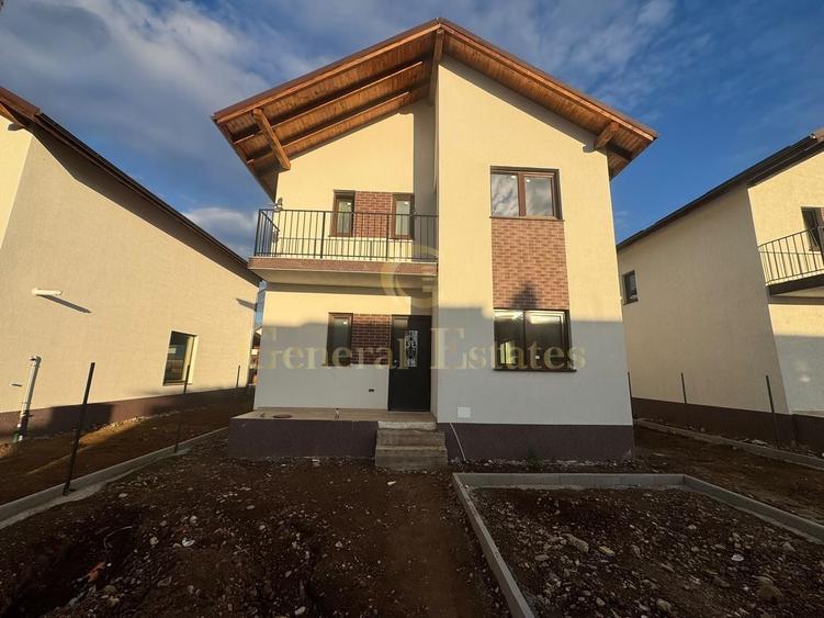 Casă individuală cu 4 camere cu Teren 400 Mp în Tărlungeni