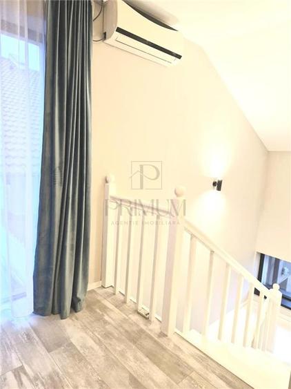 Duplex cu 4 camere cu Canalizare în Dumbrăvița