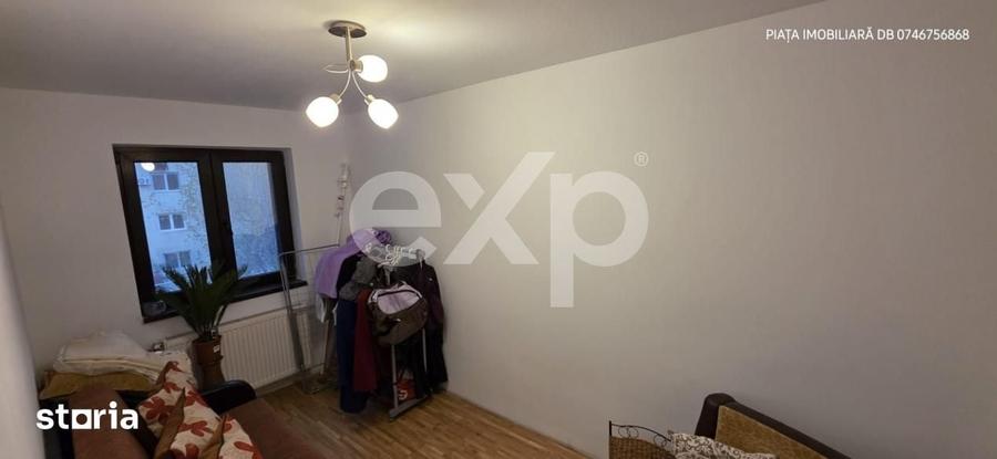 Apartament 2 Camere Renovat Integral, Etaj 3 Zona Micro 9 - 4