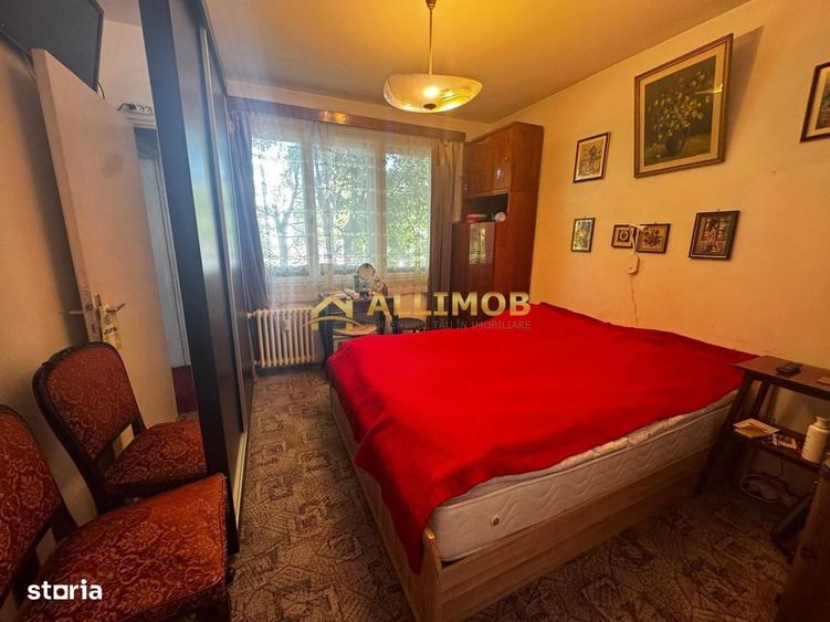 Apartament cu 2 camere semidecomandat în Democrației