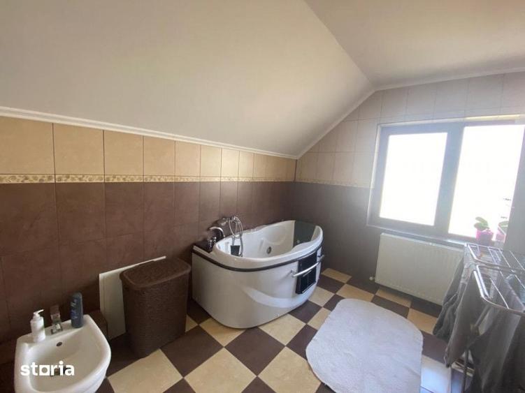 Casă cu 4 camere cu Teren 501 Mp în Sântandrei