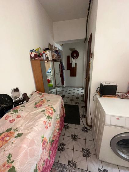 Apartament cu 3 camere decomandat în Exterior Vest