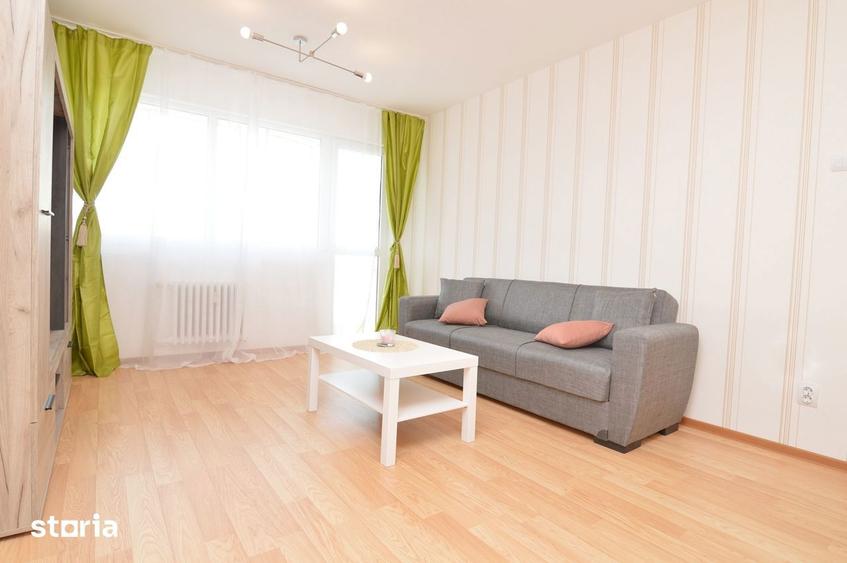 Apartament cu 3 camere, mobilat în Victoriei