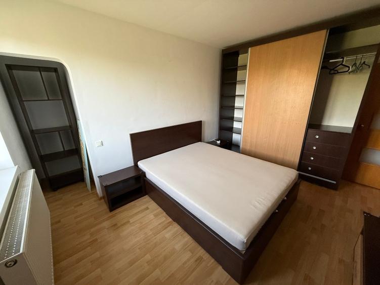 Apartament cu 2 camere decomandat, mobilat în Triaj