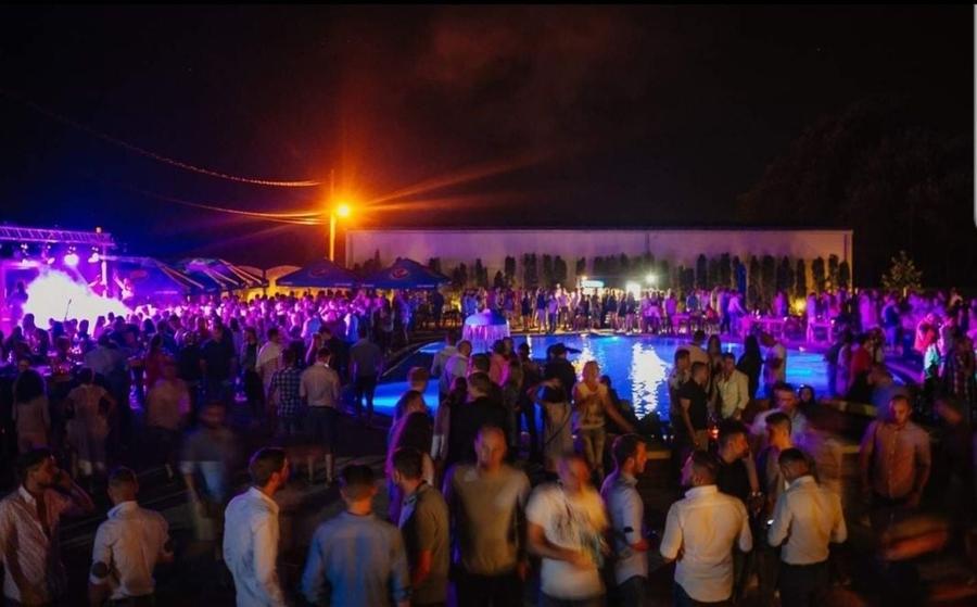 Spațiu comercial, de 9 mp, în Satu Nou de Sus