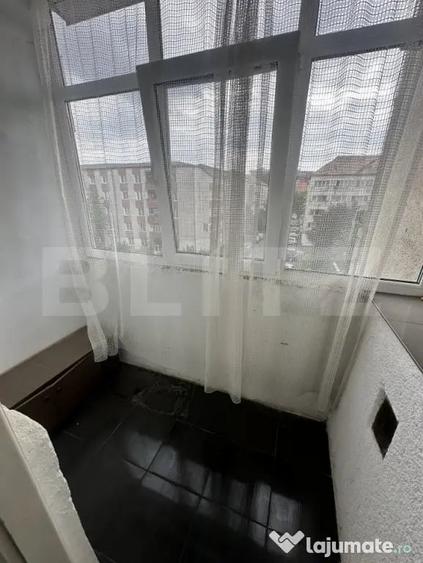 Garsonieră decomandată în Central