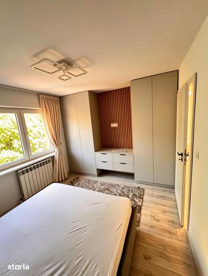 Apartament cu 3 camere decomandat, mobilat în Exterior Vest