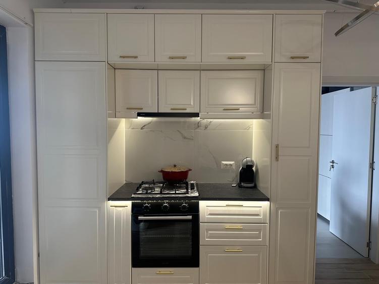 Apartament cu 3 camere decomandat, mobilat în Theodor Pallady