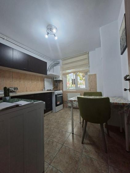 Garsonieră decomandată în Rahova