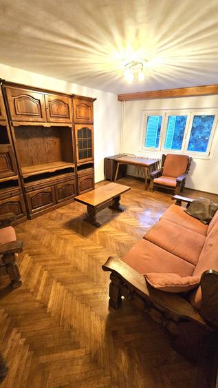 Apartament cu 3 camere decomandat, mobilat în Aviației