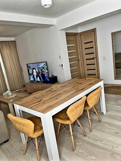 Apartament cu 2 camere semidecomandat, mobilat în Valea Lupului