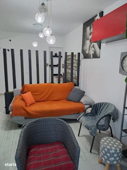 Garsonieră decomandată în Muncii