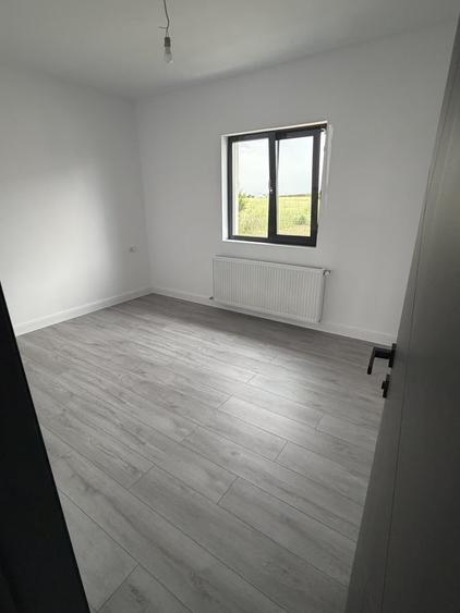Casă cu 5 camere cu Teren 500 Mp în Ciorogârla