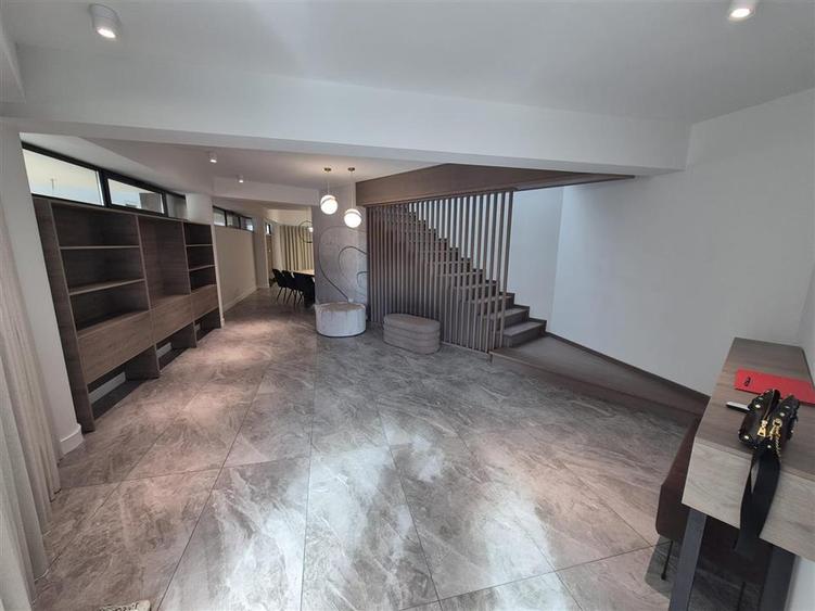 Casă individuală cu 3 camere cu Teren 352 Mp în Central