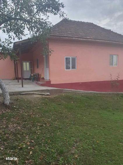 Casă cu 3 camere cu Teren 110 Mp în Ionești