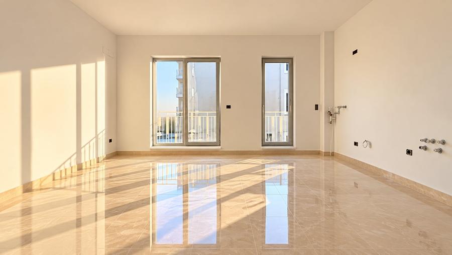 Apartament cu 2 camere semidecomandat în Giroc