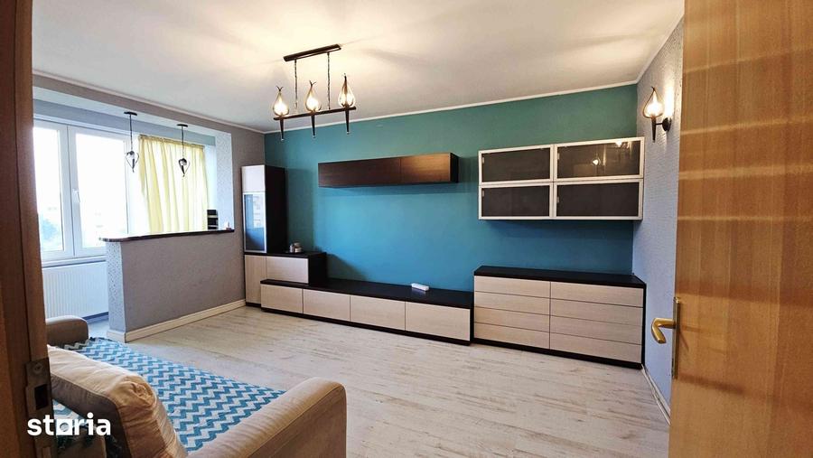 Apartament cu 8 camere decomandat în Drumul Taberei
