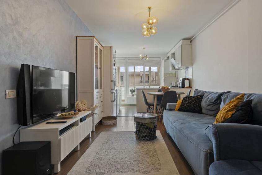 Apartament cu 3 camere decomandat, mobilat în Otopeni