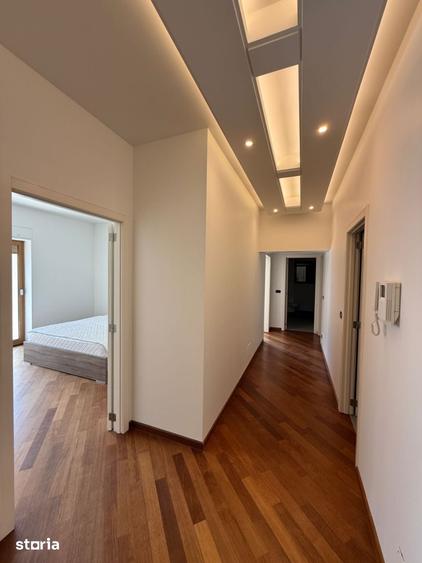 Apartament cu 5 camere în Primăverii