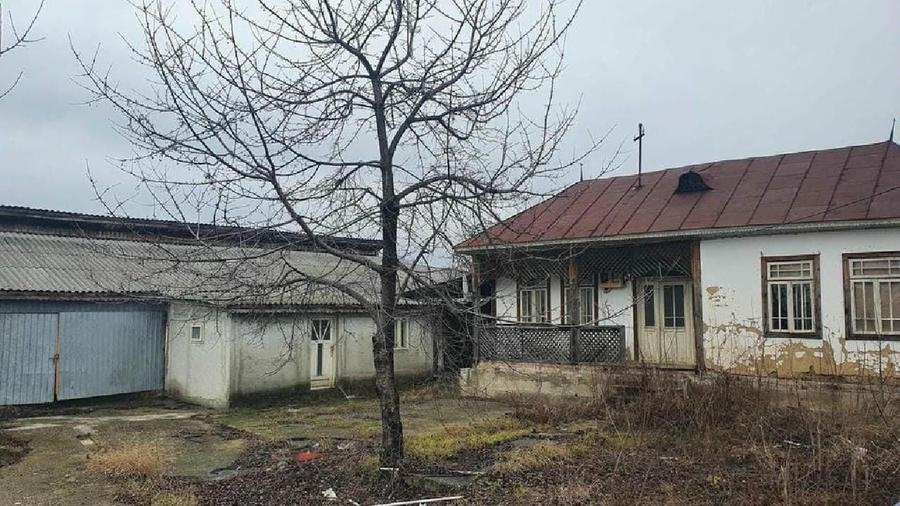 Casă individuală cu 2 camere cu Teren 525 Mp în Străoane